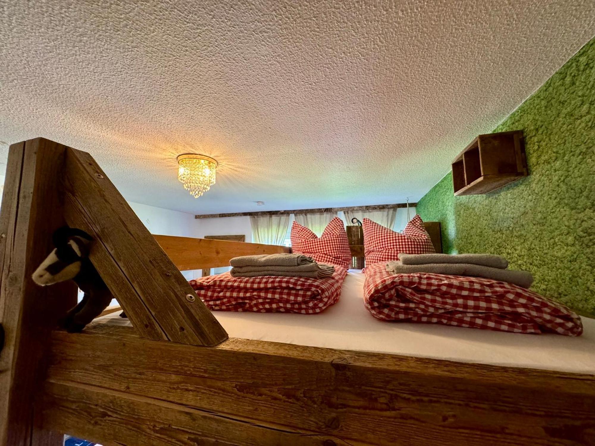 Zur Gluecklichen Gams - Mit Huettenvibes In Fuer 1-8 Gaeste Apartment Oberstdorf